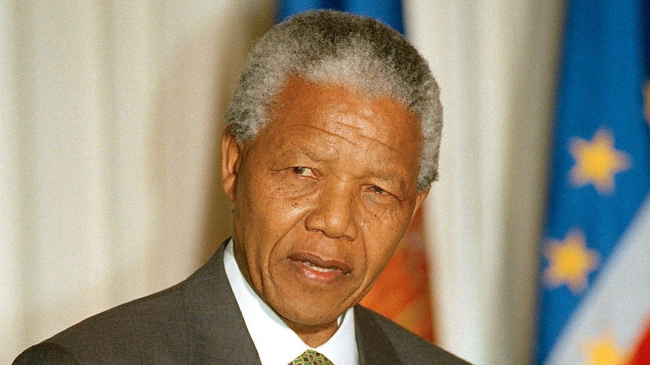 Do You Know | Who Is Nelson Mandela? - English Plus Podcast