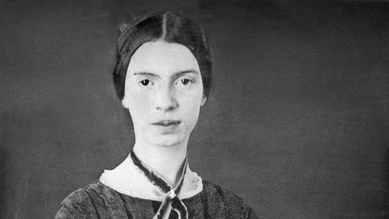 The Life and Poetry of Emily Dickinson_ Exploring the Themes and Techniques of a Literary Pioneer