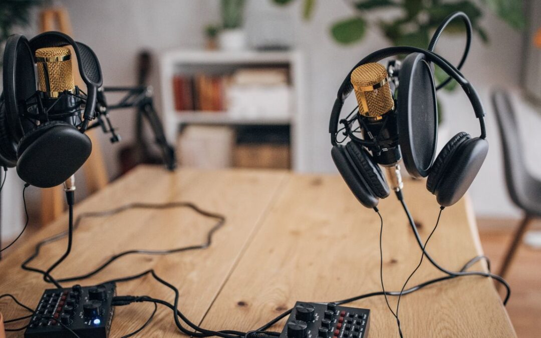 Choosing the Right Podcasting Equipment: A Beginner’s Guide to Enhancing Sound Quality