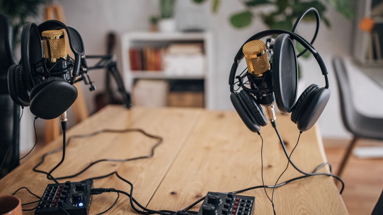 Choosing the Right Podcasting Equipment